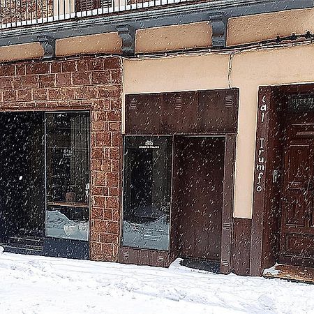Apartaments Cal Trumfo Prades Eksteriør bilde